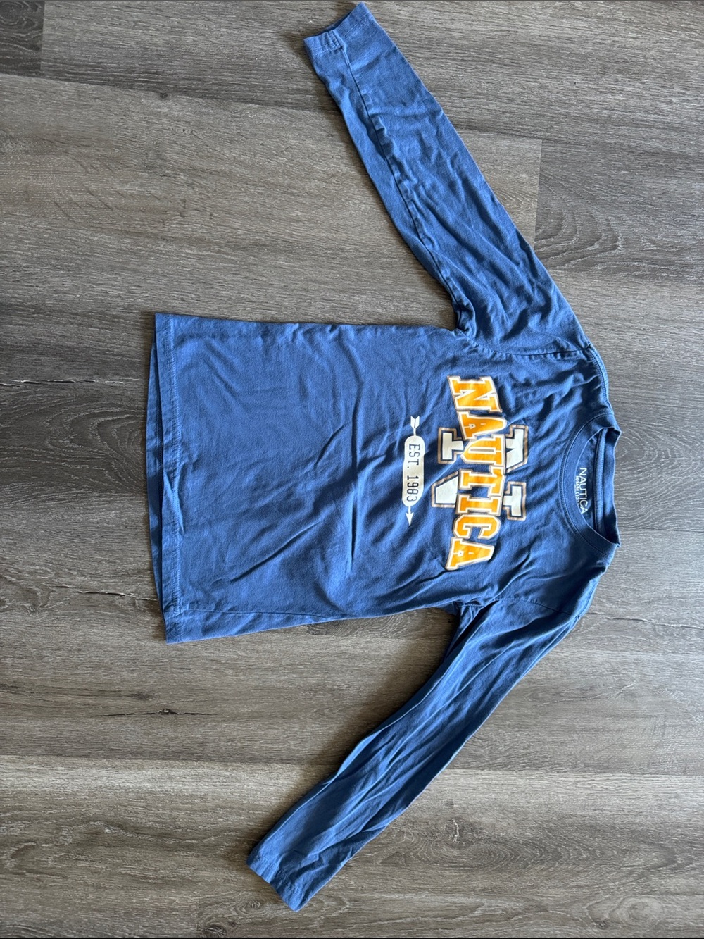 Nautica Blue Long Sleeve Tee with Yellow Logo boys size M (10/12)
